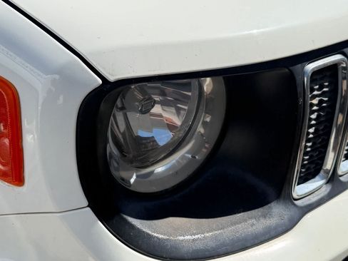 Used 2019 Jeep Renegade Latitude w/ Popular Equipment Group AWD/4WD image 6