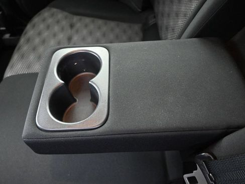 Used 2022 Nissan Rogue Sport SV FWD image 17