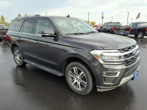 Used 2024 Ford Expedition Limited image 8