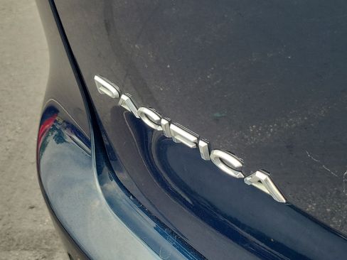Used 2024 Chrysler Pacifica Touring-L FWD image 8