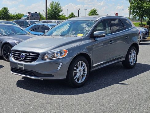 Used 2016 Volvo XC60 T5 Premier w/ Proximity Package AWD/4WD image 16