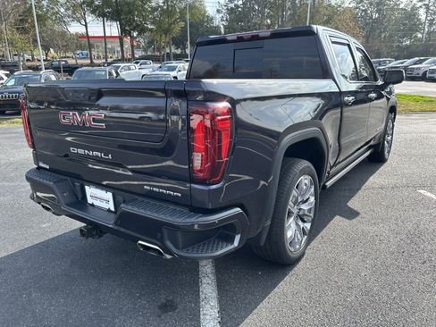 Used 2022 GMC Sierra 1500 Denali w/ Denali Reserve Package image 9