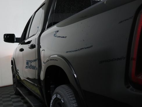 Used 2025 RAM 1500 Big Horn AWD/4WD image 6