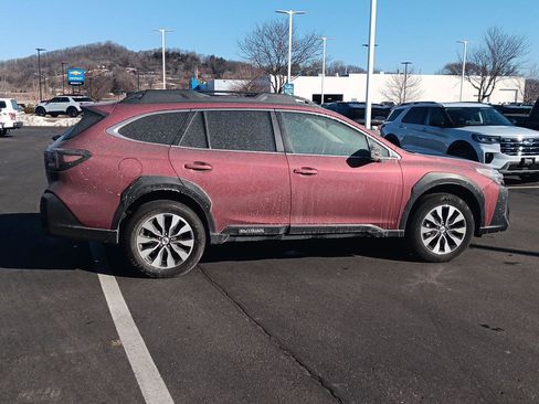 Used 2024 Subaru Outback Limited image 3