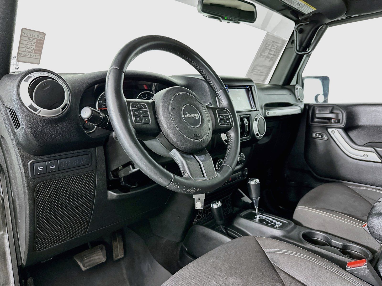 Used 2015 Jeep Wrangler Unlimited Rubicon w/ Dual Top Group AWD/4WD image 10