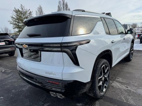 New 2026 Chevrolet Traverse High Country image 3
