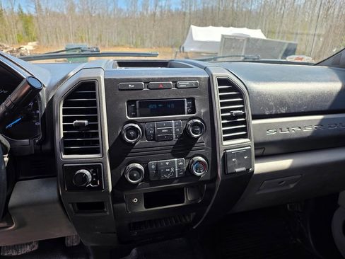 Used 2019 Ford F250 XL AWD/4WD image 27
