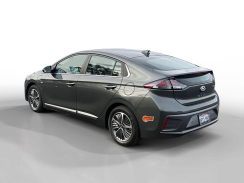 Used 2020 Hyundai Ioniq Limited image 3