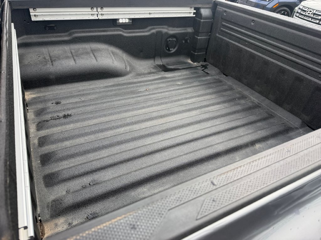 Used 2022 Nissan Frontier SV AWD/4WD image 11
