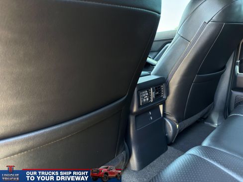 Used 2025 Toyota 4Runner SR5 AWD/4WD image 22