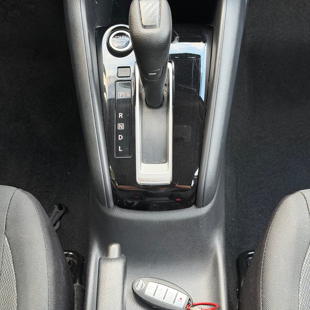 Used 2020 Nissan Versa S FWD image 29