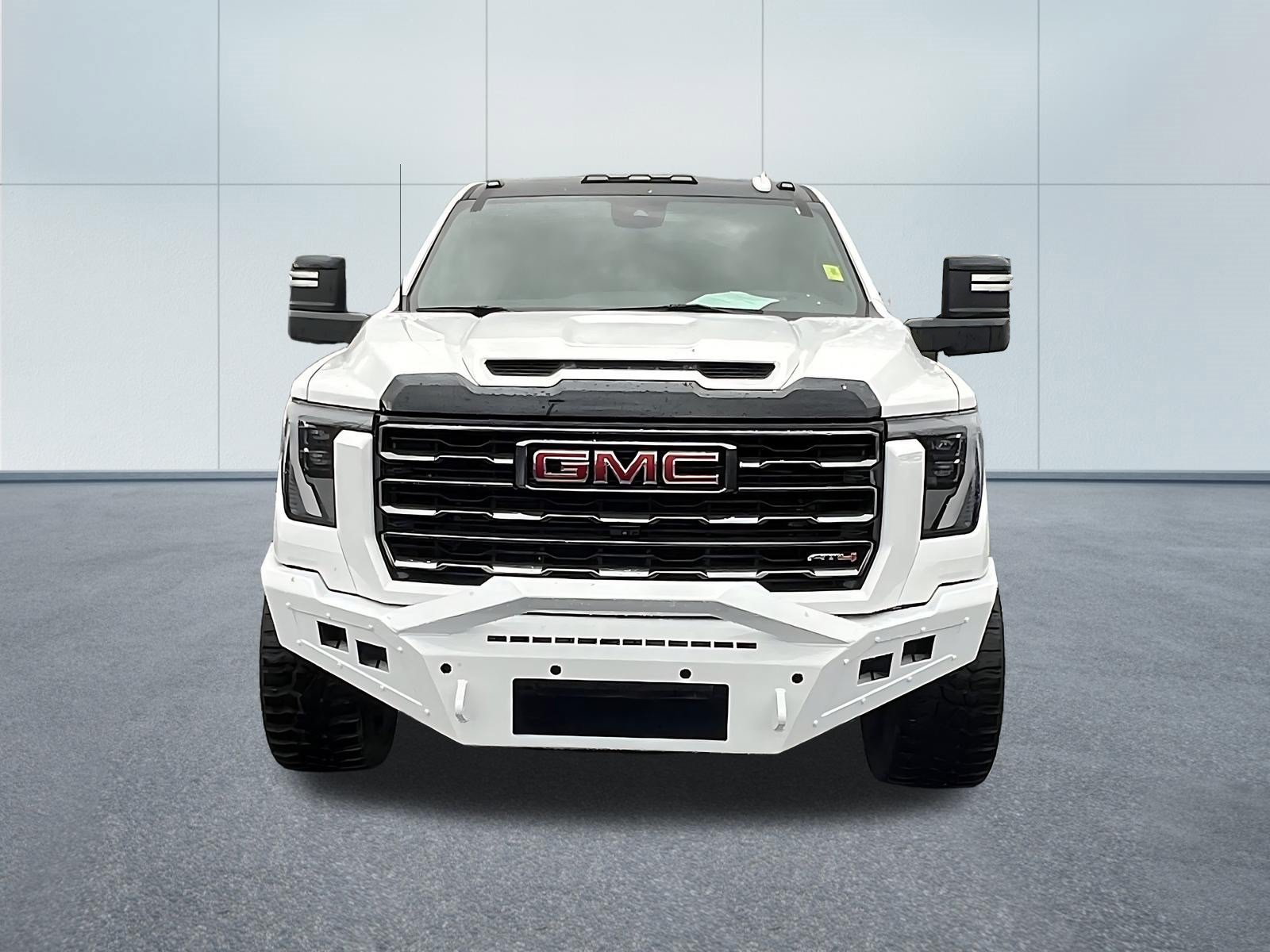 Used 2024 GMC Sierra 3500 AT4 w/ AT4 Premium Plus Package AWD/4WD image 2