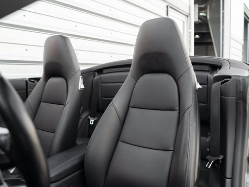 Used 2017 Porsche 911 Carrera S RWD image 11