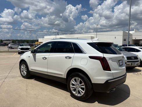 Used 2021 Cadillac XT5 Luxury w/ LPO, Floor Liner Package FWD image 6