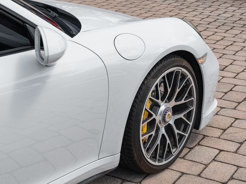 Used 2015 Porsche 911 Turbo S AWD/4WD image 15