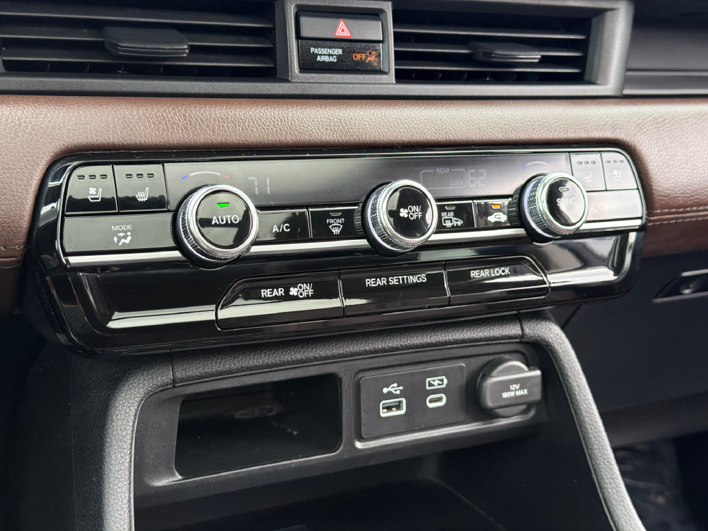 Used 2025 Honda Pilot Elite image 33