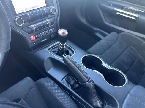 Used 2017 Ford Mustang Shelby GT350R w/ GT350R Equipment Group 920A RWD image 22
