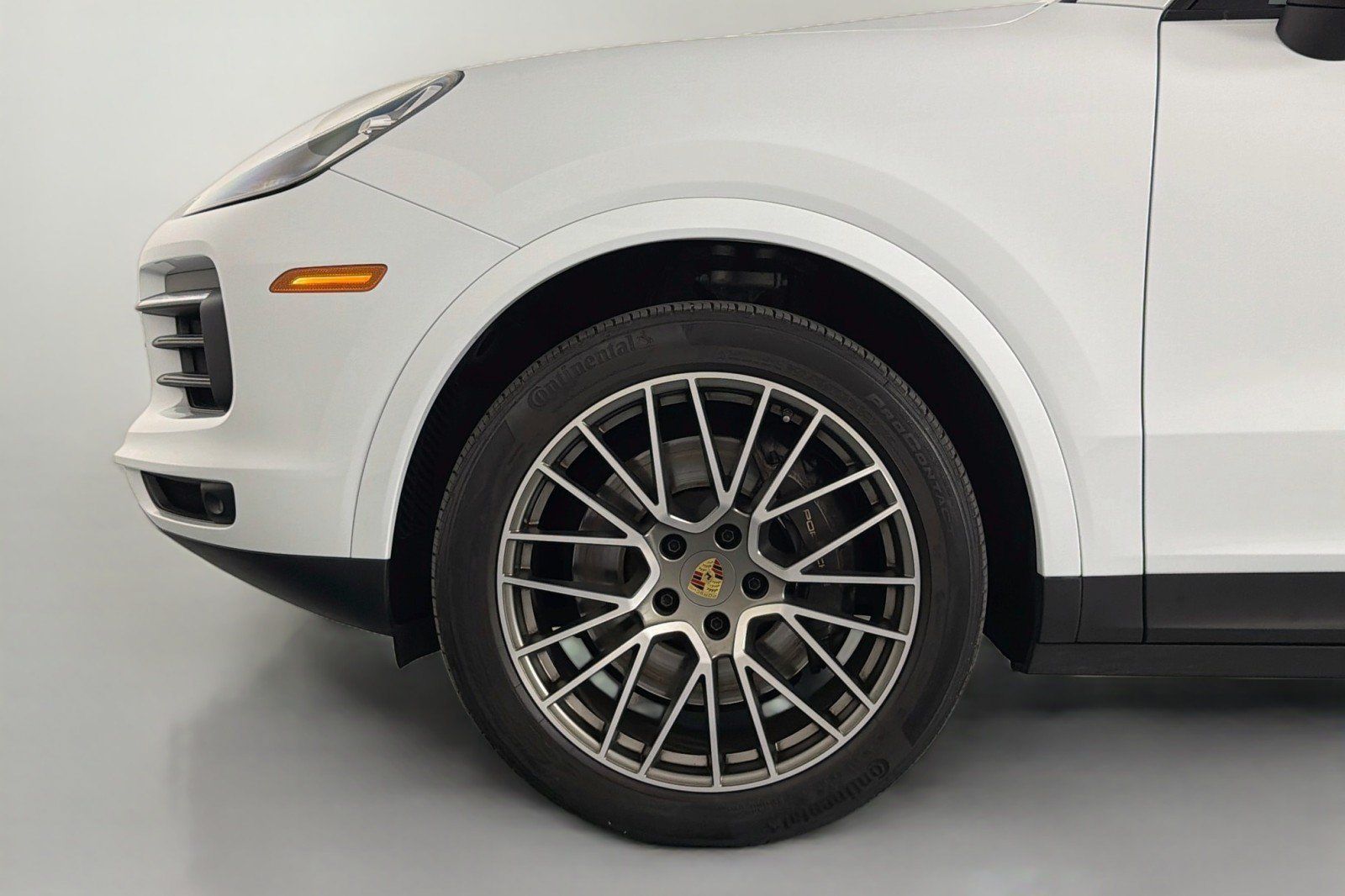 Used 2023 Porsche Cayenne Platinum Edition AWD/4WD image 10