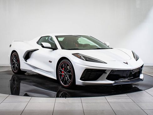 Used 2023 Chevrolet Corvette Stingray Premium Conv w/ Z51 Performance Package image 6