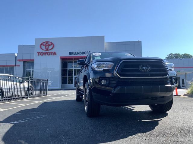 Used 2023 Toyota Tacoma SR5 w/ Technology Package AWD/4WD image 2