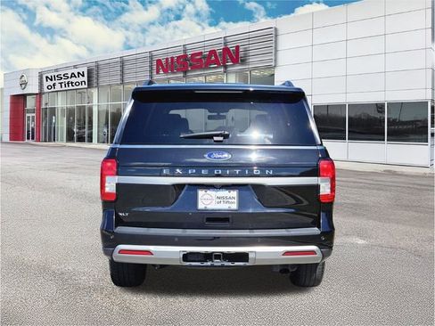 Used 2024 Ford Expedition XLT image 5