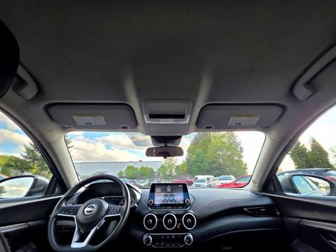 Used 2024 Nissan Sentra SV FWD image 30