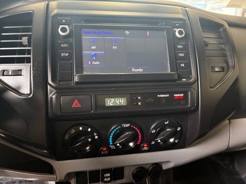 Used 2014 Toyota Tacoma 2WD Regular Cab image 16