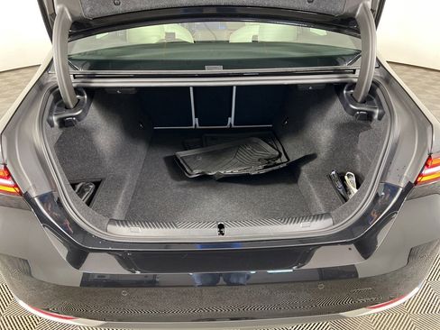 Used 2025 BMW 530i xDrive w/ Premium Package image 22