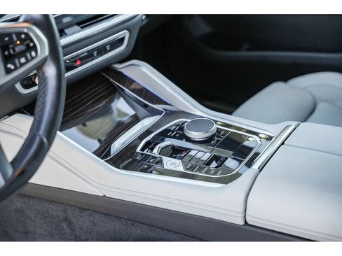 Used 2024 BMW X6 xDrive40i w/ Premium Package AWD/4WD image 21