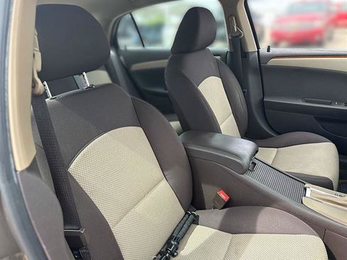 Used 2011 Chevrolet Malibu LT FWD image 43