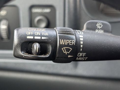 Used 2002 Chevrolet Silverado 1500 LS w/ Heavy Duty Suspension Pkg image 11