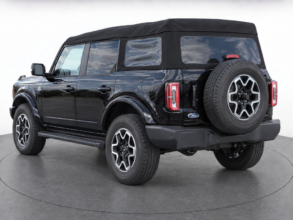 Used 2024 Ford Bronco Outer Banks AWD/4WD image 4