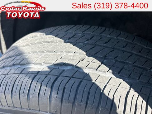 Used 2023 Chrysler Pacifica Touring-L FWD image 22