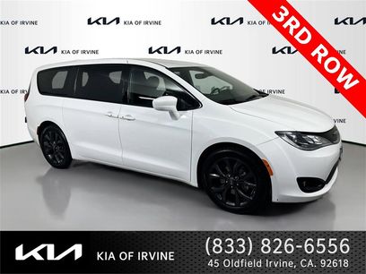 Used 2020 Chrysler Pacifica Touring w/ S Appearance Package