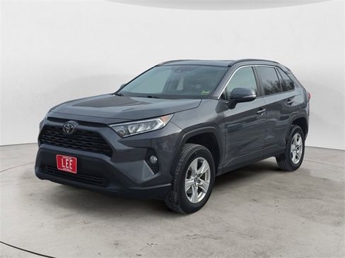 Used 2020 Toyota RAV4 XLE w/ Convenience Package image 1
