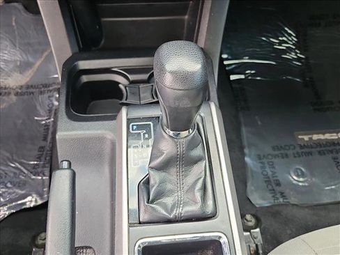 Used 2018 Toyota Tacoma SR5 image 12