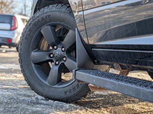 Used 2019 RAM 1500 Express w/ Express Value Package image 6