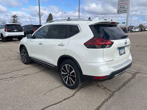 Used 2019 Nissan Rogue SL image 3