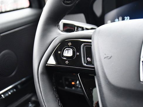 Used 2026 Lincoln Corsair Premiere image 33