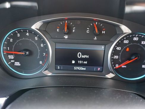 Used 2023 Chevrolet Traverse LT image 22