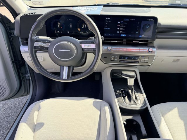 Used 2024 Hyundai Kona SEL AWD/4WD image 17