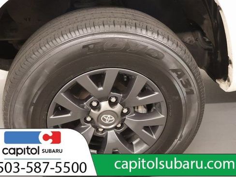 Used 2023 Toyota Tacoma SR5 RWD image 9