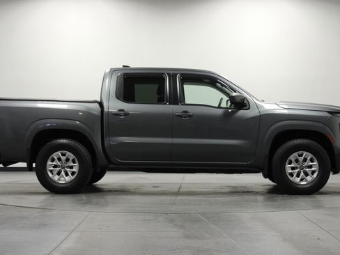 Used 2024 Nissan Frontier SV w/ Technology Package AWD/4WD image 3
