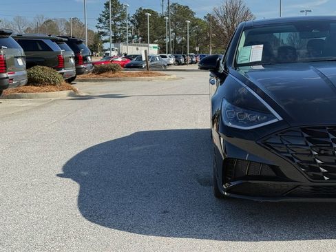 Used 2023 Hyundai Sonata Limited image 25