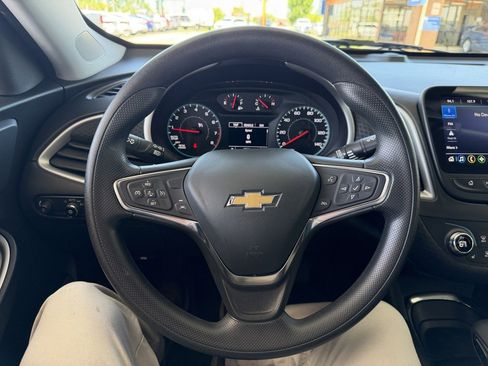 Used 2024 Chevrolet Malibu LT FWD image 12