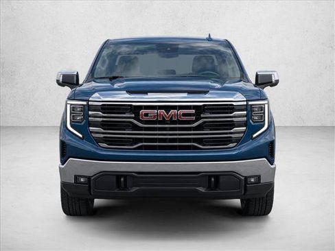Used 2024 GMC Sierra 1500 SLT w/ SLT Premium Package AWD/4WD image 2