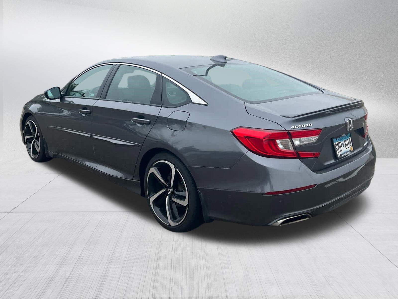 Used 2018 Honda Accord Sport image 4