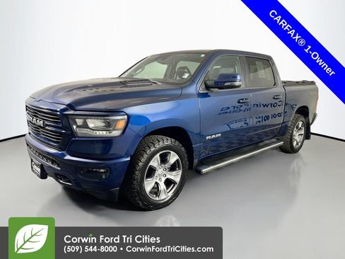 Used 2023 RAM 1500 Laramie AWD/4WD image 5