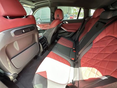 Used 2025 BMW X6 xDrive40i w/ Premium Package AWD/4WD image 36