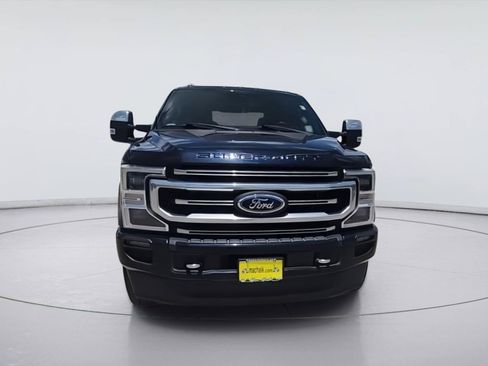Used 2022 Ford F250 Platinum AWD/4WD image 3